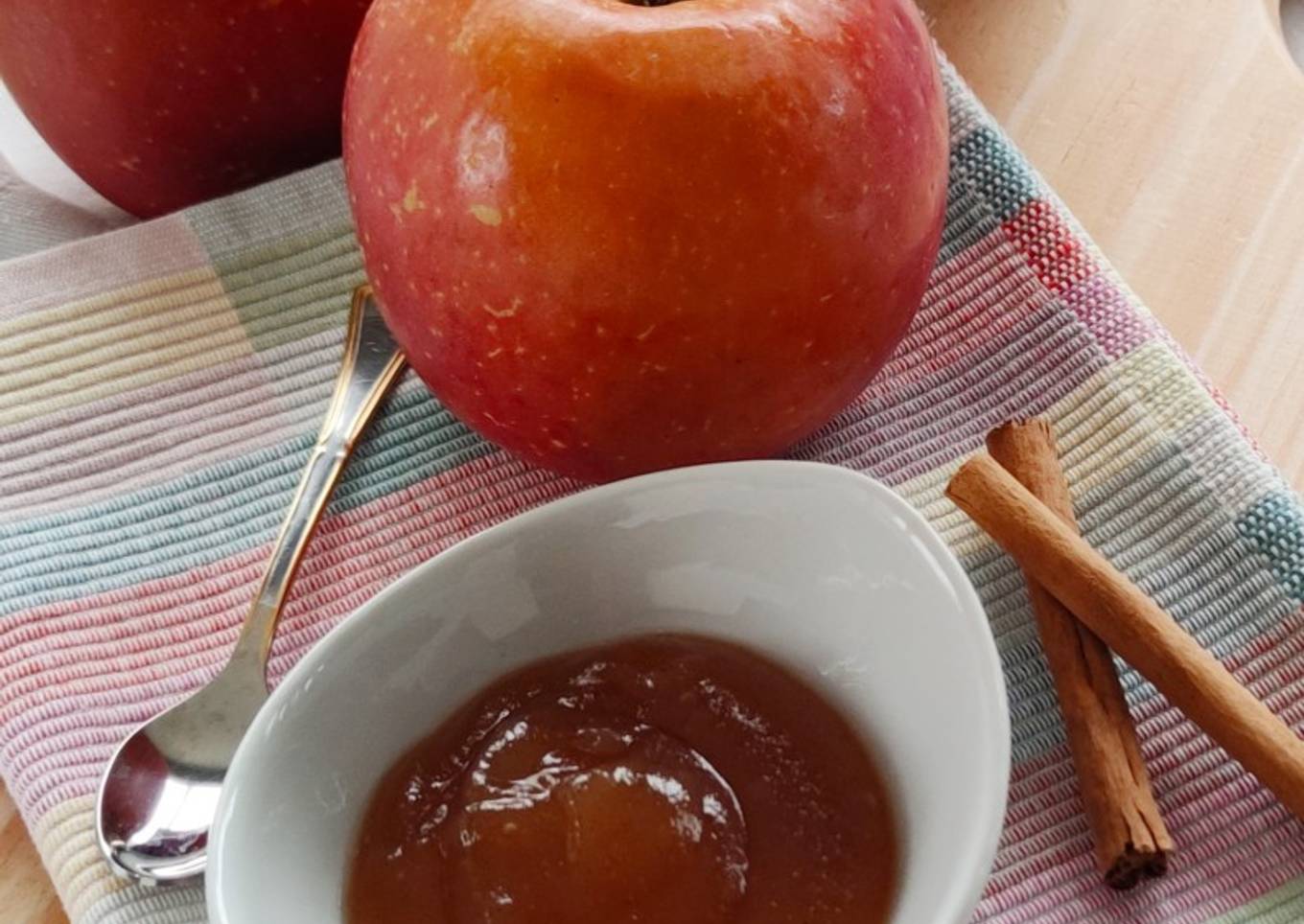 Mermelada de manzana y canela