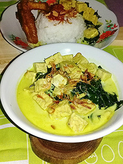 Foto resep Sayur Tempe + Daun Pepaya Jepang
