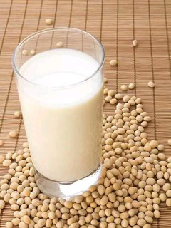 A picture of How to make soya milk🥛.