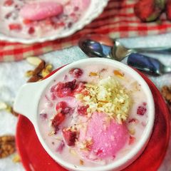 A picture of Strawberry Rasmalai.