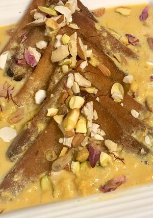 A picture of Shahi Tukda (Indian bread pudding).