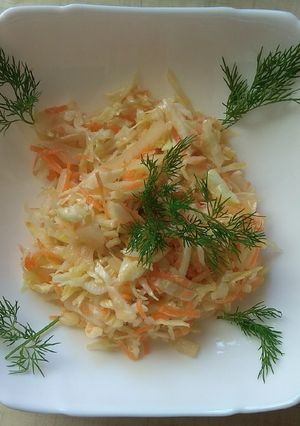Фото Салат с капусты и моркови.