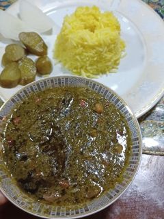 عکسی از دستور قرمه سبزی گیاه خواری