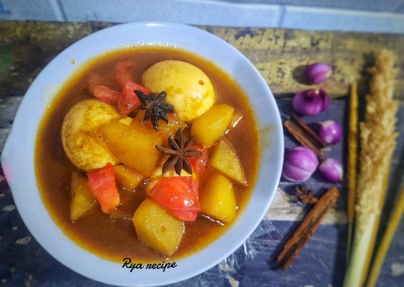 Semur Rempah Kentang Telur