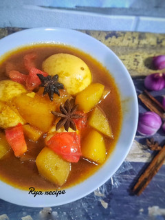 Foto resep Semur Rempah Kentang Telur