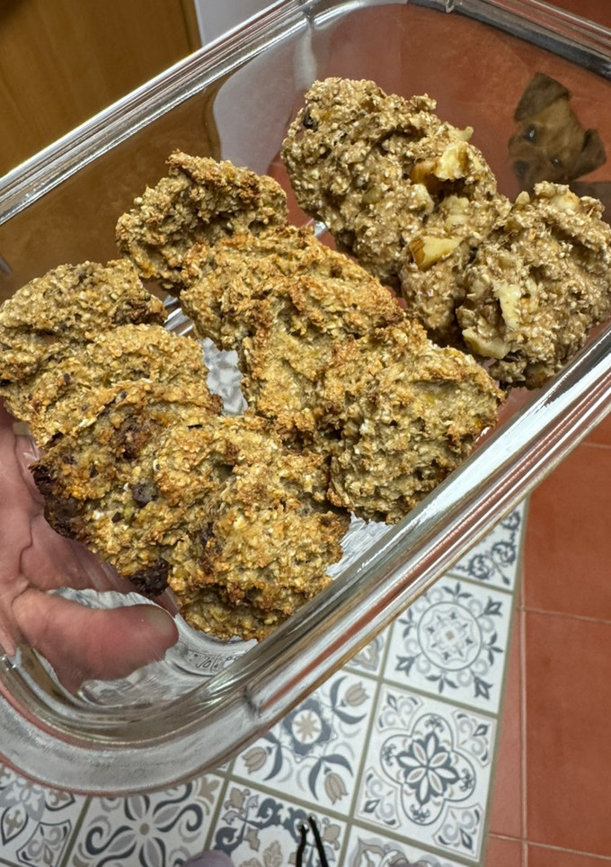 Una foto de Galletas de avena y plátano