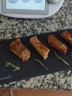 Una foto de Costillitas con salsita a la barbacue