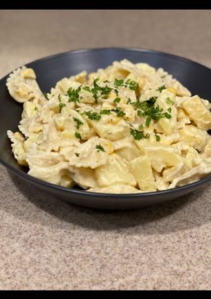 A picture of Potatoes n pasta salad with honey mustard dressing 💞.