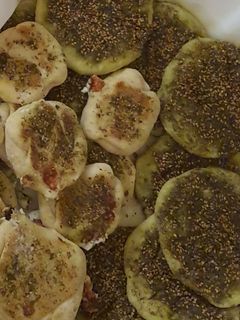 صورة لوصفة مناقيش الزعتر بالكمون 😋😋