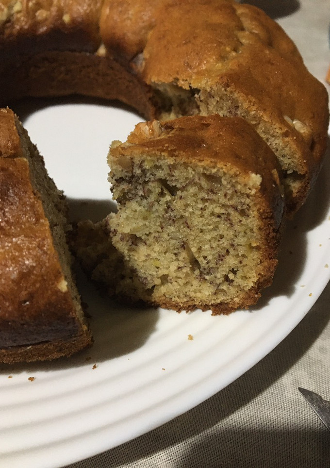 Una foto de Budín de banana y nuez… re económico y rico para el té ☕️ con las amigas!!!😉🙋🏻‍♀️