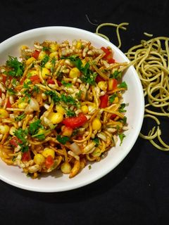 A picture of Noodle Bhel.