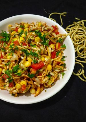 A picture of Noodle Bhel.