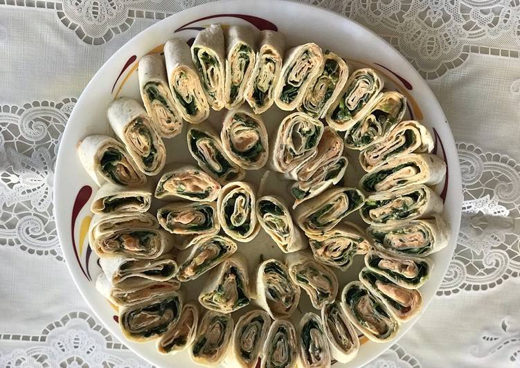 Pin wheel spinach and cheese wraps