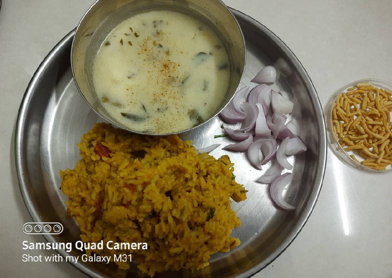 Jain kadhi and masala khichdi