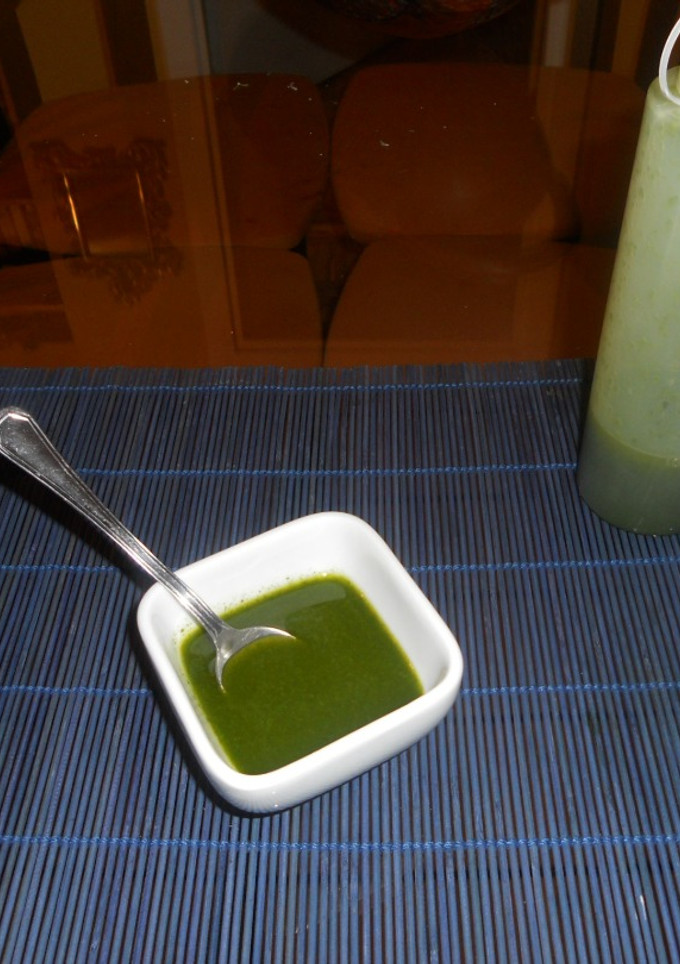Una foto de Aceite de albahaca