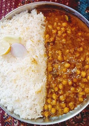 छोले चावल (chole chawal recipe in Hindi) रेसिपी मुख्य फोटो
