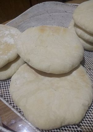 Una foto de Pan árabe / pan pita