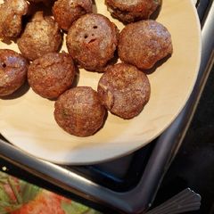Jowar, ragi appe A picture of Jowar, ragi appe.