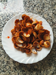 Una foto de Almejas en salsa picante