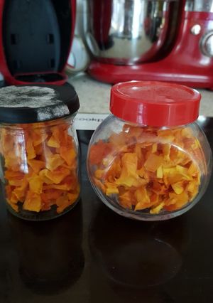 A picture of My Dehydrated Papaya 🤗.