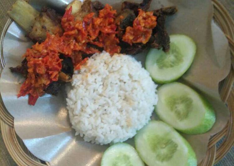 Resep Iga penyet sederhana Anti Gagal