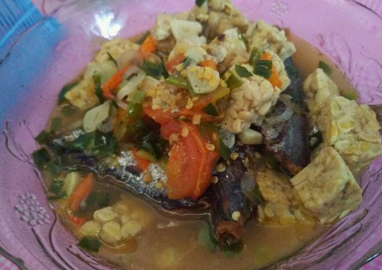 Cara Gampang meracik Tumis pindang tempe, Enak Banget