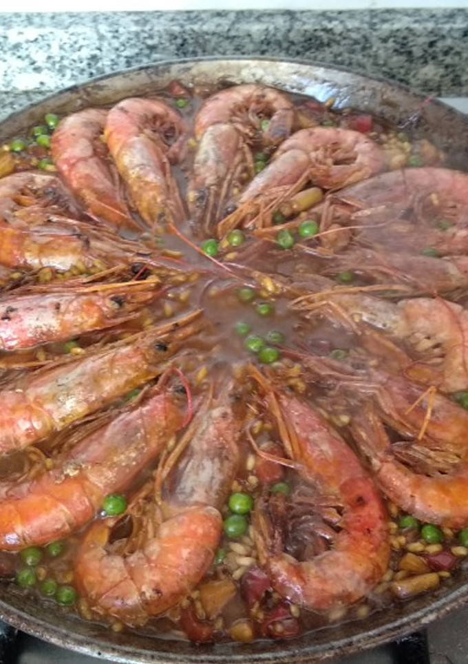 Una foto de Paella de marisco