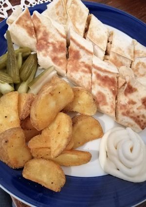 صورة لوصفة شاورما مع خبز التورتيلا