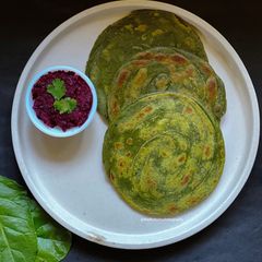 A picture of Palak Lachha Paratha.