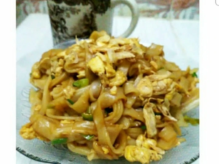 Langkah Gampang Membuat Resep Kwetiau or kwetiau goreng ala solaria yang Uenak Anti Ribet, Sempurna