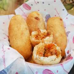 รูปของ Combro Pedas