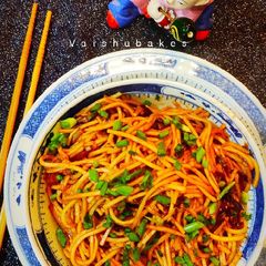 A picture of Cantonese Chowmein.