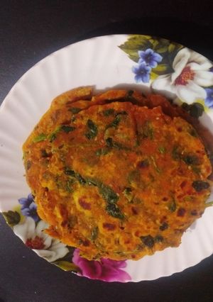 મેથી મસાલા થેપલા (Methi Masala Thepla Recipe In Gujarati) રેસીપી મુખ્ય ફોટો