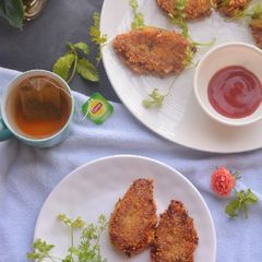 A picture of Chicken cutlets from leftover chicken curry.