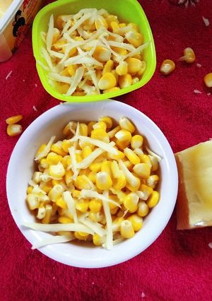 ચીઝ સ્વીટ 🌽 કોર્ન(Cheese Sweet corn recipe in Gujarati) રેસીપી મુખ્ય ફોટો