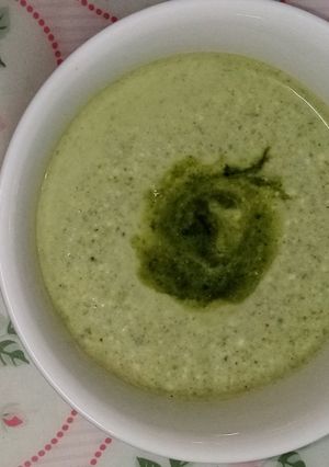 A picture of Green raita.