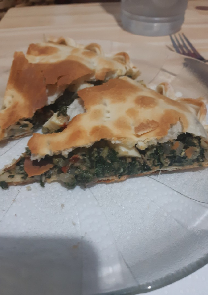 Una foto de Tarta de acelga con atún