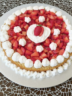Foto di Torta di compleanno alla fragola
