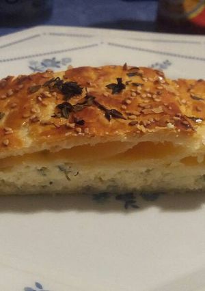 Una foto de Hojaldre de queso feta y tomillo