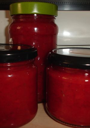 Darált pirospaprika nyersen recept fotója