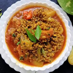 A picture of Veggie Lentil Curry.