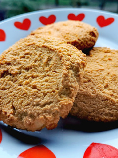 Una foto de Galletas de harina de coco y especias
