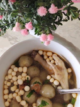 Langkah Mudah untuk Menyiapkan Resep Baso aci isian telur dng kuah ceker pedas yang Lezat Sekali Anti Ribet, Mantap Sekali