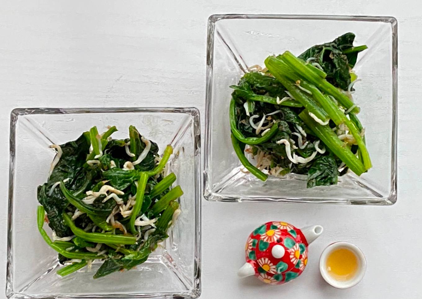 Japanese Healthy Spinach with Baby Sardines