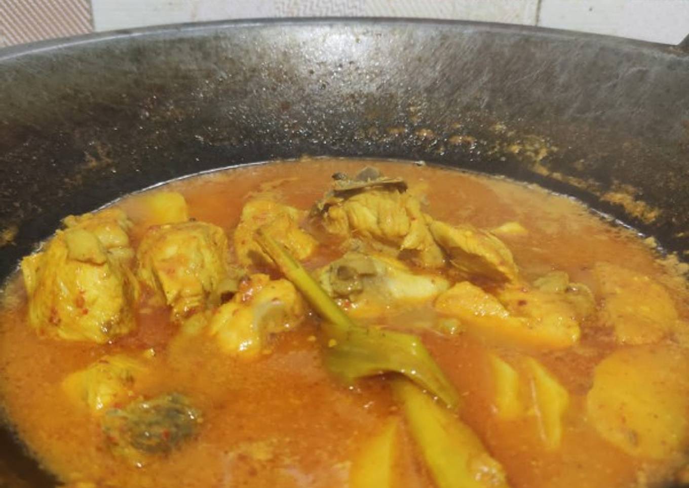 Gulai ayam dan kentang