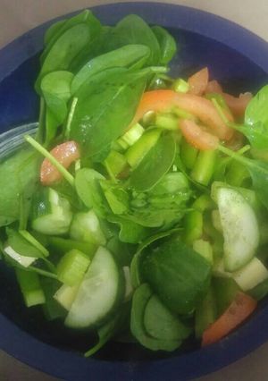A picture of Green Salad.