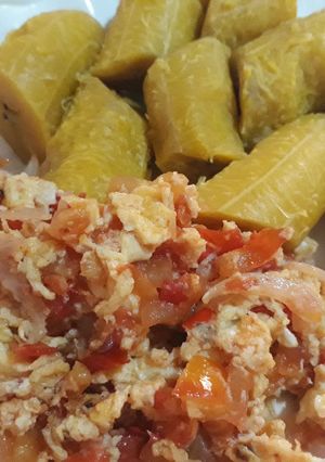 A picture of Boiled plantain and egg sauce.