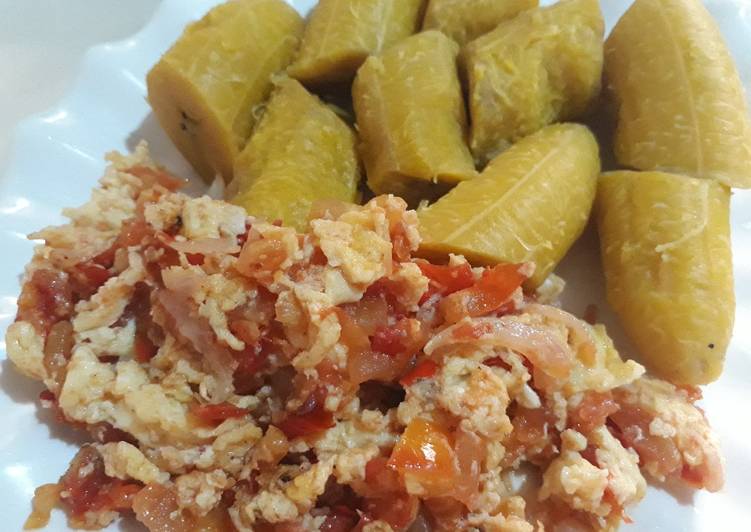 Recipe of Quick Boiled plantain and egg sauce