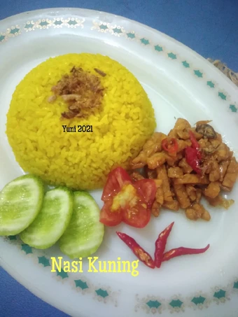 Langkah Mudah untuk Membikin Resep  Nasi Kuning simpel yang Menggugah Selera, Bisa Manjain Lidah