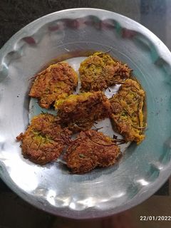 সর্ষে ফুলের বড়া(shortshe fuler bora recipe in Bengali) রেসিপির প্রধান ছবি